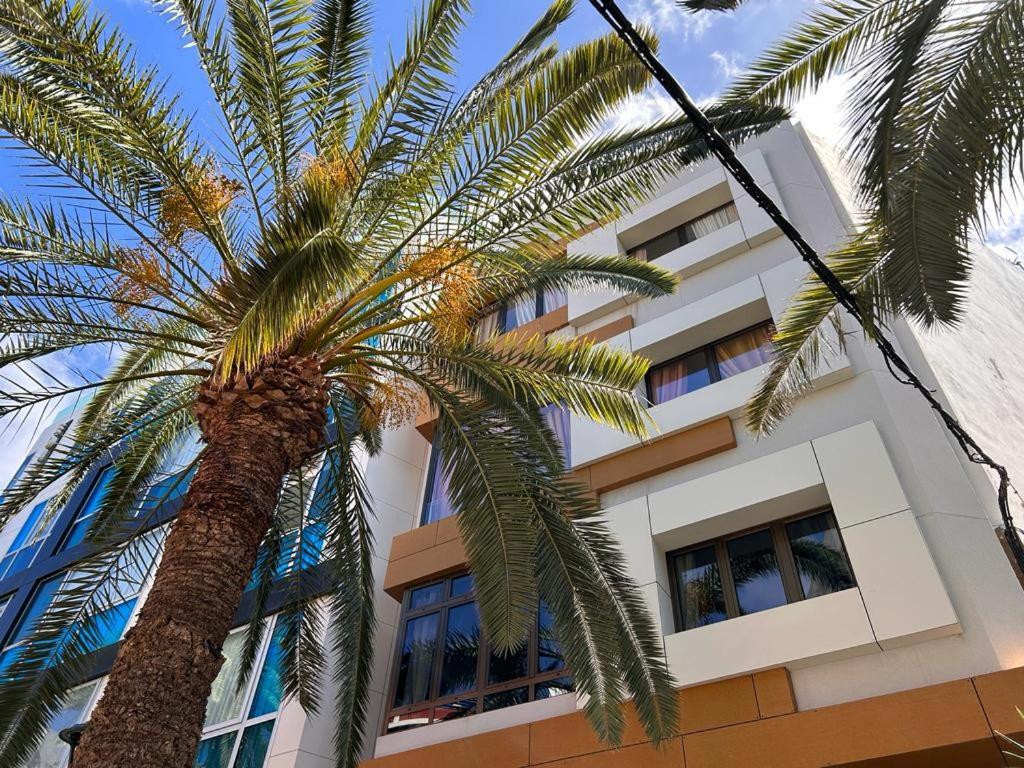 Hjs Guest House - The Majestic Loft لاس بالماس دي غران كاناريا المظهر الخارجي الصورة